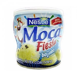 Moça Beijinho Nestlé...